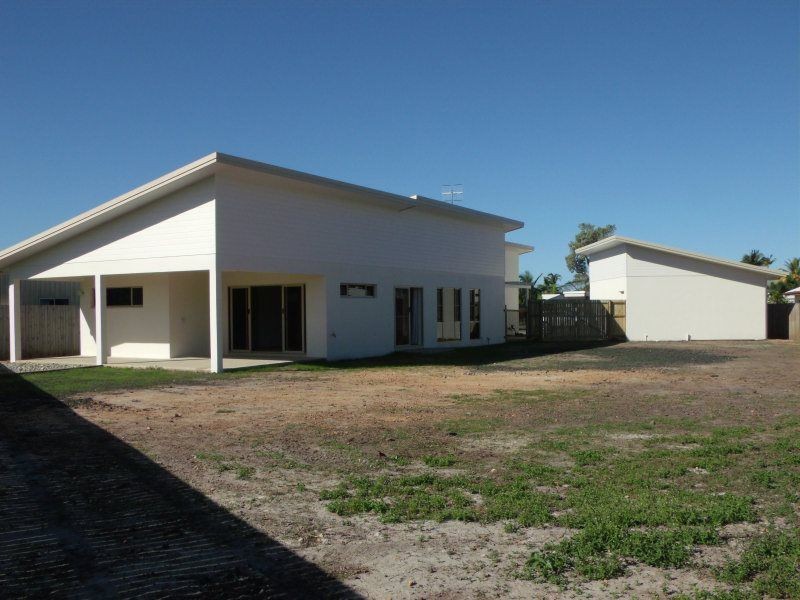 24 Heliconia Court, South Mission Beach QLD 4852