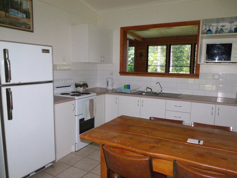 36 Lindsay Road, Carmoo QLD 4852