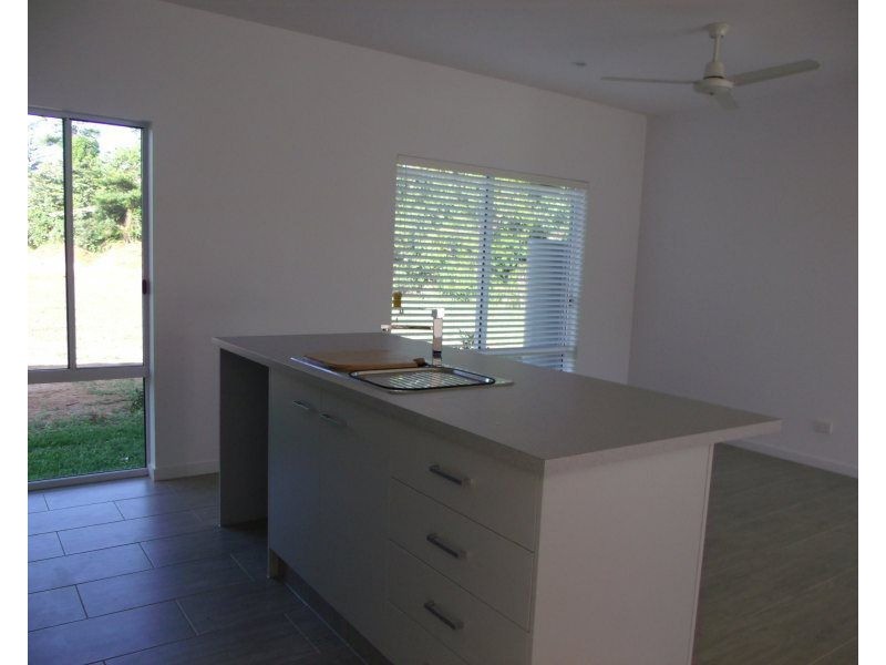 19 Shelley Court, Mission Beach QLD 4852