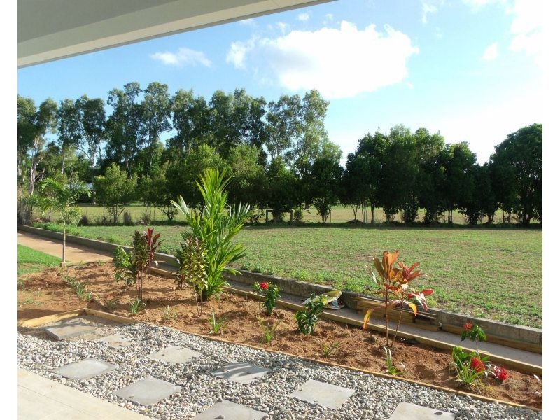 19 Shelley Court, Mission Beach QLD 4852