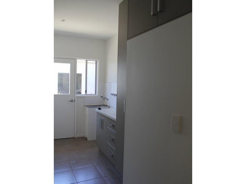 18 Pioneer Street, Bingil Bay QLD 4852