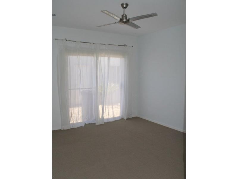 18 Pioneer Street, Bingil Bay QLD 4852