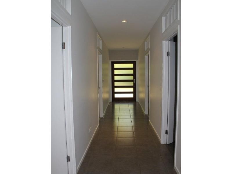 18 Pioneer Street, Bingil Bay QLD 4852