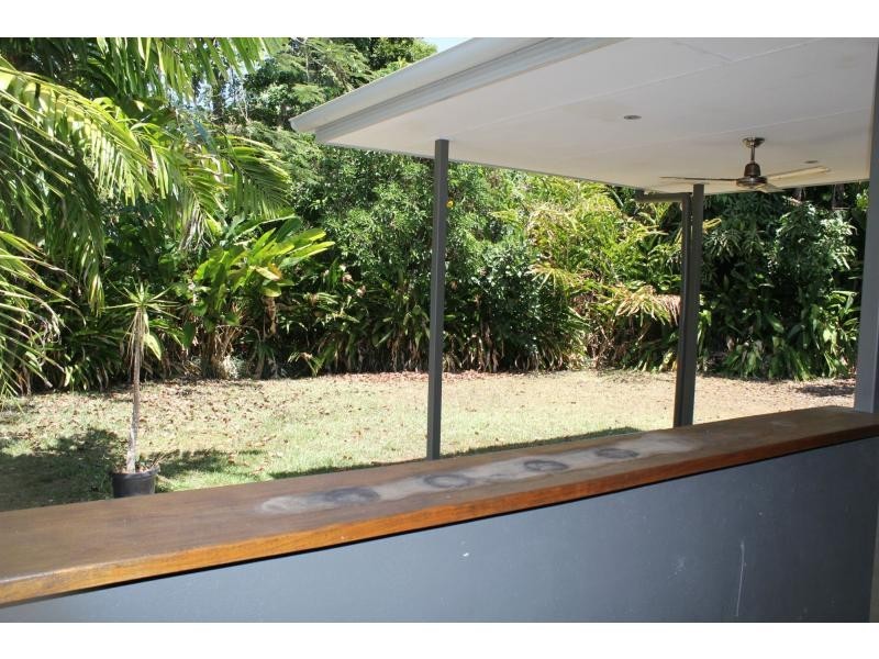 18 Pioneer Street, Bingil Bay QLD 4852