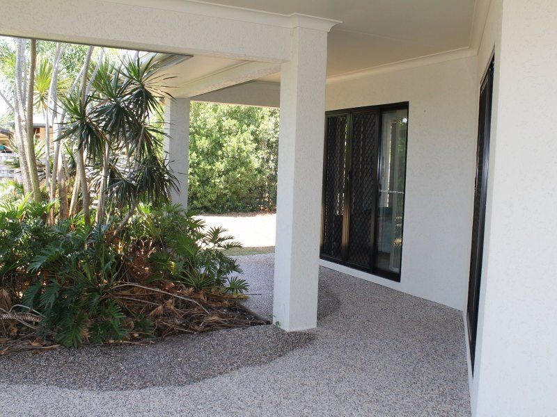 9 Clipper Court, South Mission Beach QLD 4852