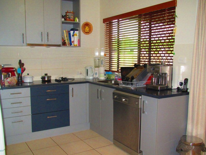 10 Spinnaker Street, South Mission Beach QLD 4852