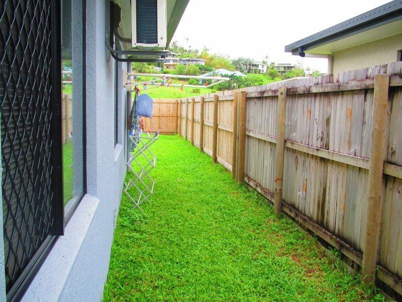 10 Spinnaker Street, South Mission Beach QLD 4852