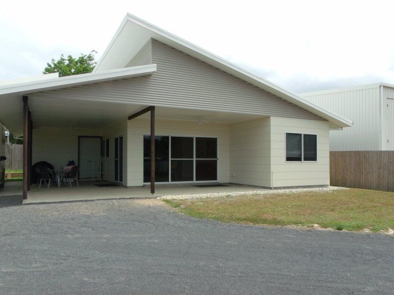 17 Voyager Street, South Mission Beach QLD 4852