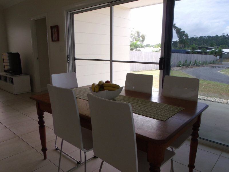 17 Voyager Street, South Mission Beach QLD 4852