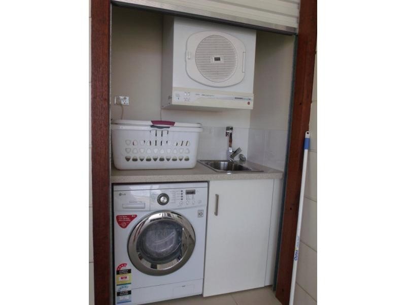 17 Voyager Street, South Mission Beach QLD 4852