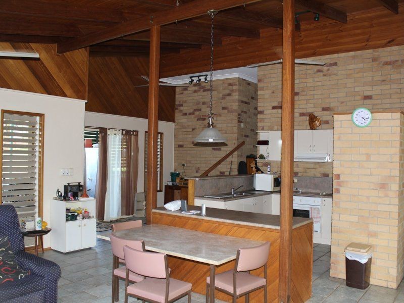 19 Bamber Street, Tully QLD 4854