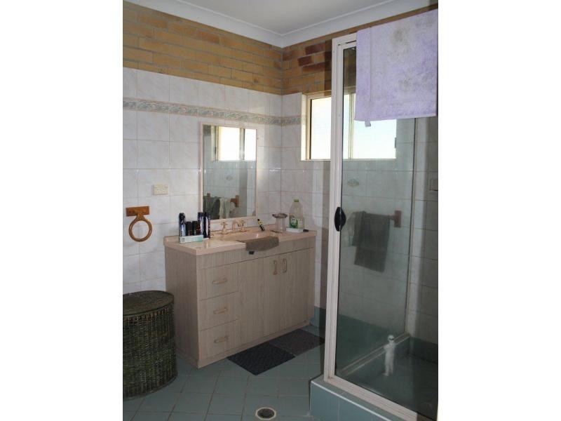 19 Bamber Street, Tully QLD 4854