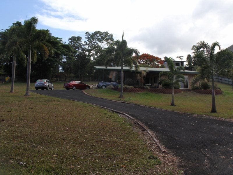 19 Bamber Street, Tully QLD 4854