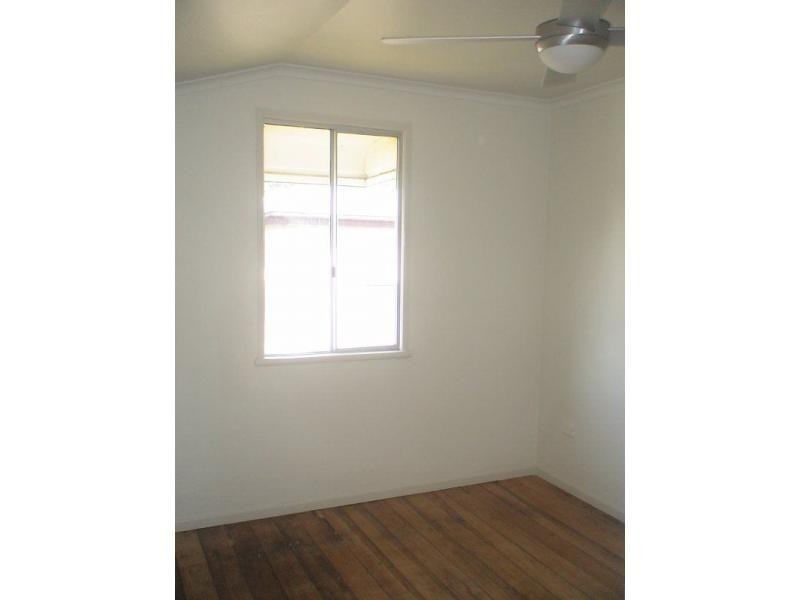 4 Brannigan Street, Tully QLD 4854