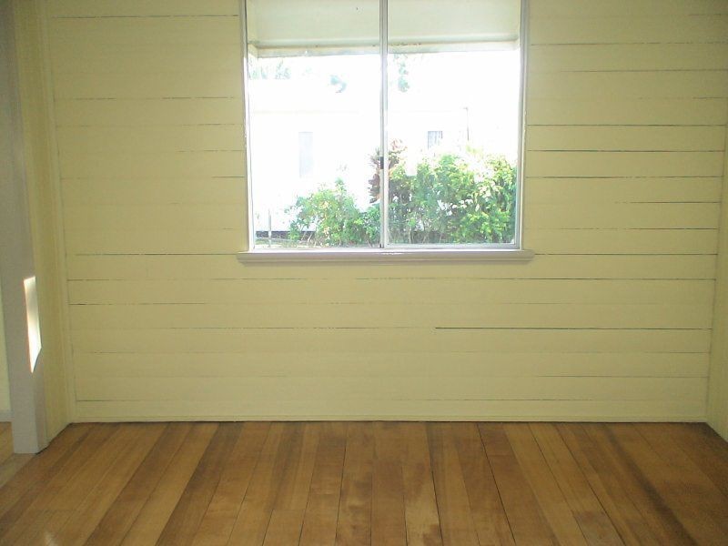 4 Brannigan Street, Tully QLD 4854