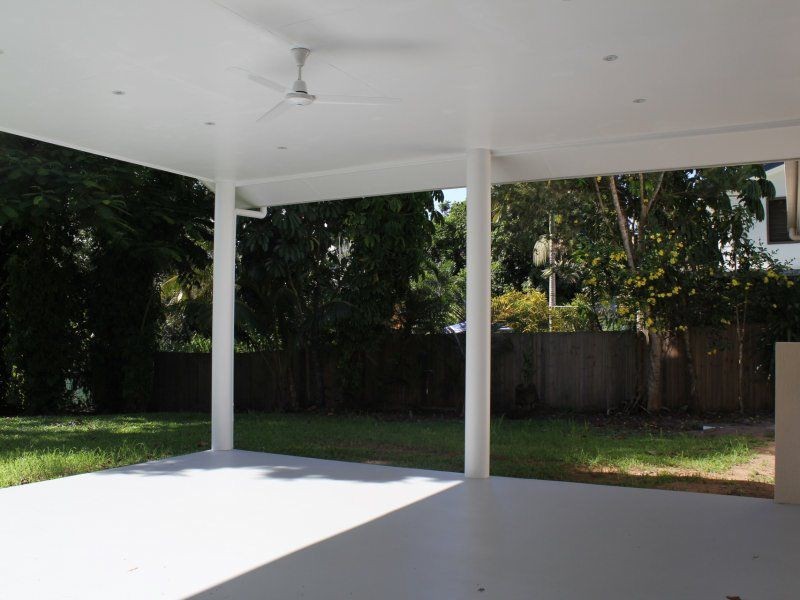 7 Holland Street, Wongaling Beach QLD 4852