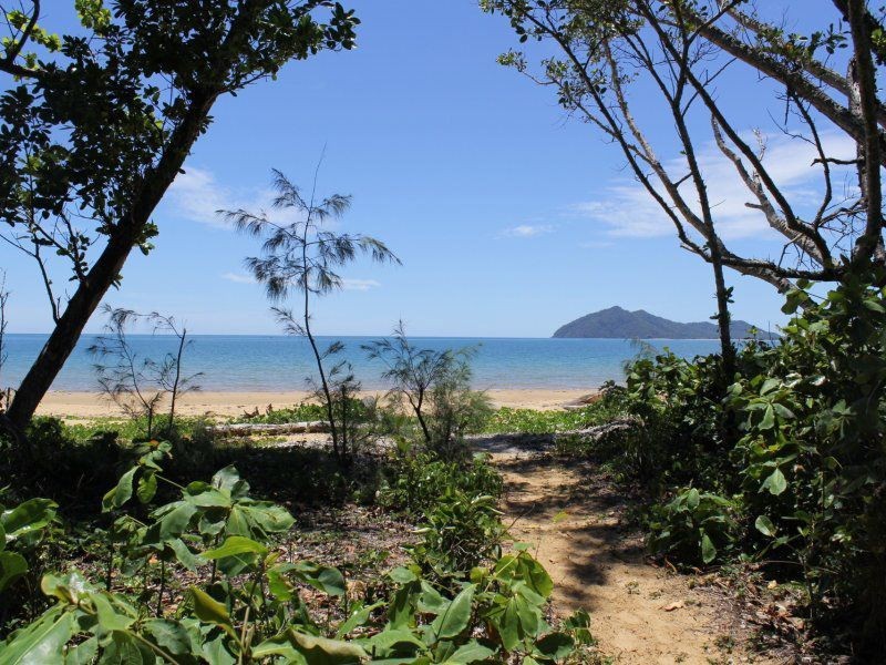 6 Koda Street, Wongaling Beach QLD 4852