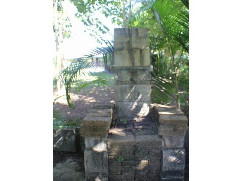 4 Walter Lever Estate Road, Silkwood QLD 4856