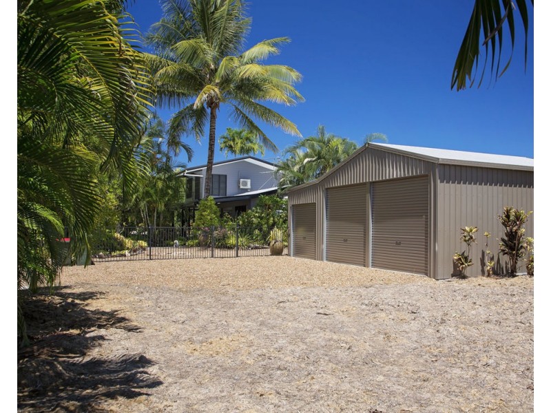 1 Heliconia Court, South Mission Beach QLD 4852