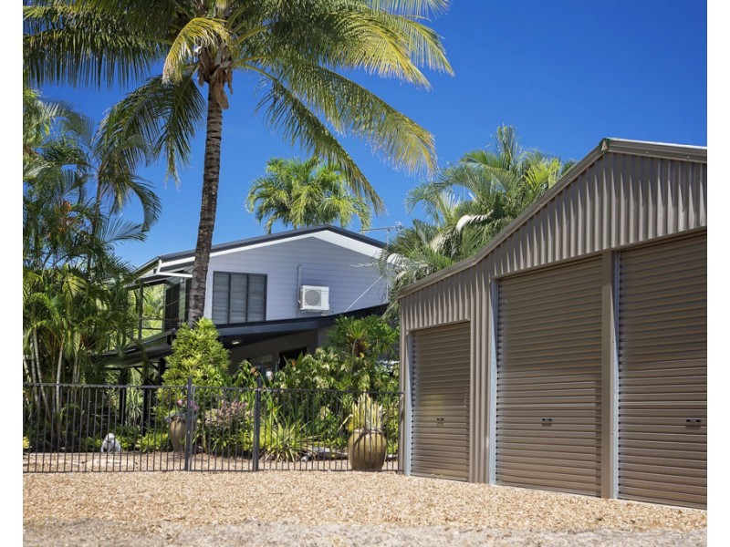 1 Heliconia Court, South Mission Beach QLD 4852
