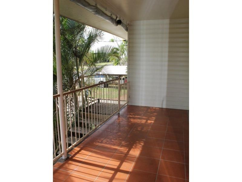 11 McDonald Street, Tully QLD 4854