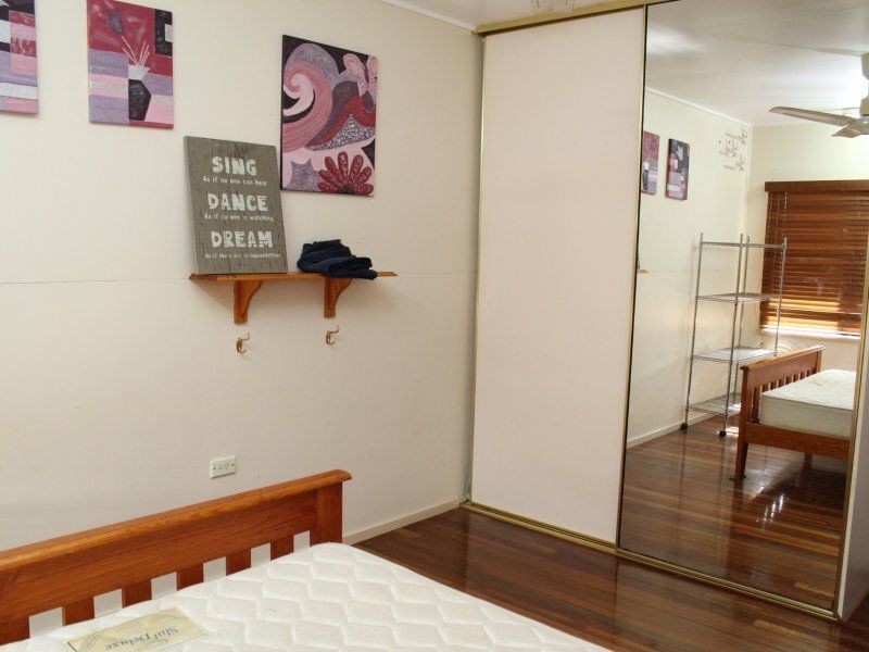 11 McDonald Street, Tully QLD 4854