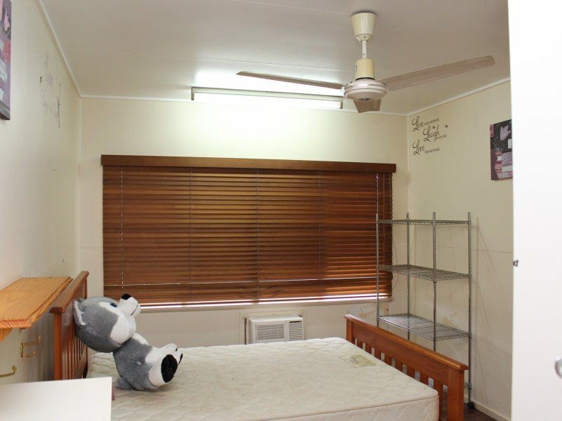 11 McDonald Street, Tully QLD 4854