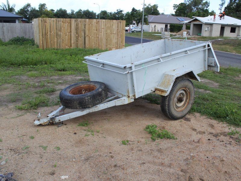 12 Spinnaker Street, South Mission Beach QLD 4852