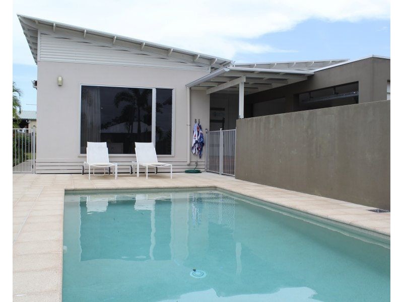 53 Midshipman Street, South Mission Beach QLD 4852