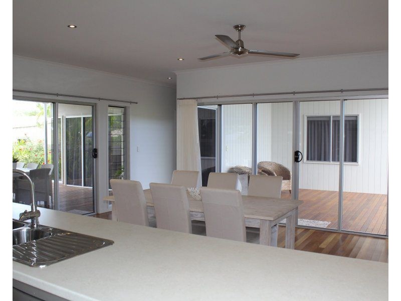 53 Midshipman Street, South Mission Beach QLD 4852