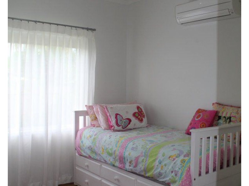 53 Midshipman Street, South Mission Beach QLD 4852