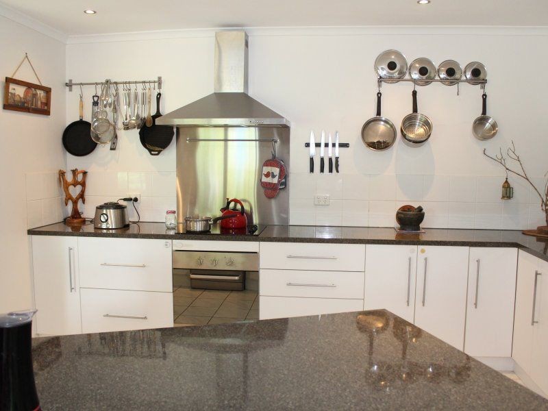 8 Kwila Street, Wongaling Beach QLD 4852