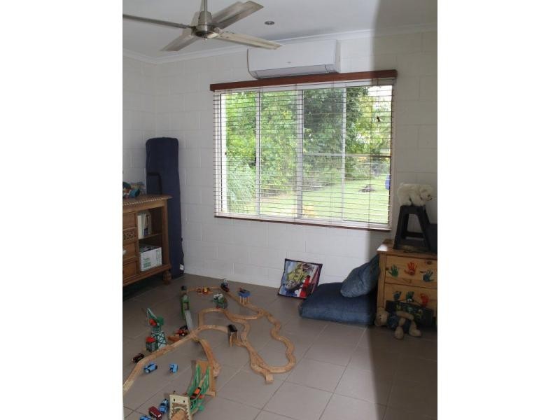8 Kwila Street, Wongaling Beach QLD 4852