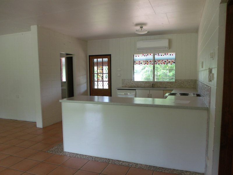 3 Butler Road, Bingil Bay QLD 4852