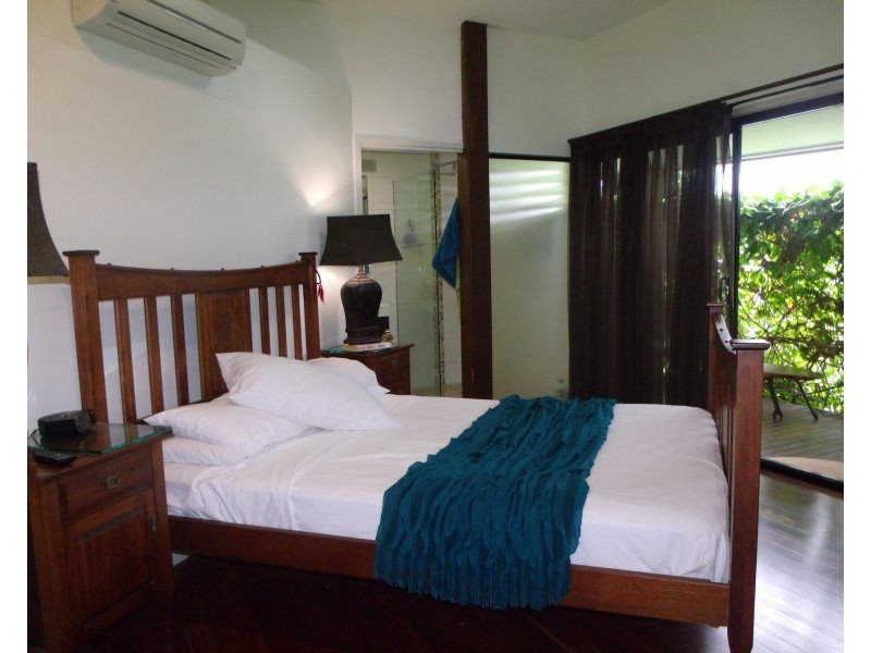 20 Kent Close, Mission Beach QLD 4852