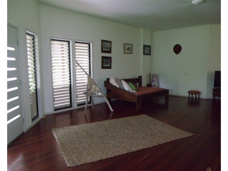 20 Kent Close, Mission Beach QLD 4852