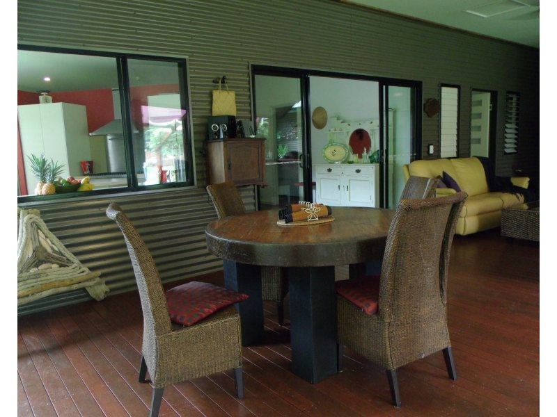 20 Kent Close, Mission Beach QLD 4852