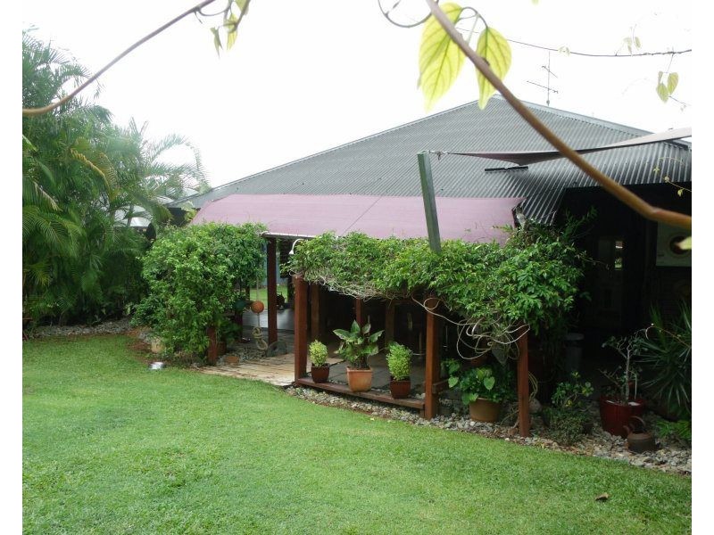 20 Kent Close, Mission Beach QLD 4852