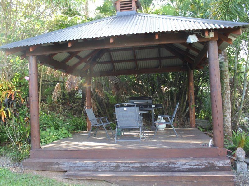 50 McQuillen Street, Tully QLD 4854