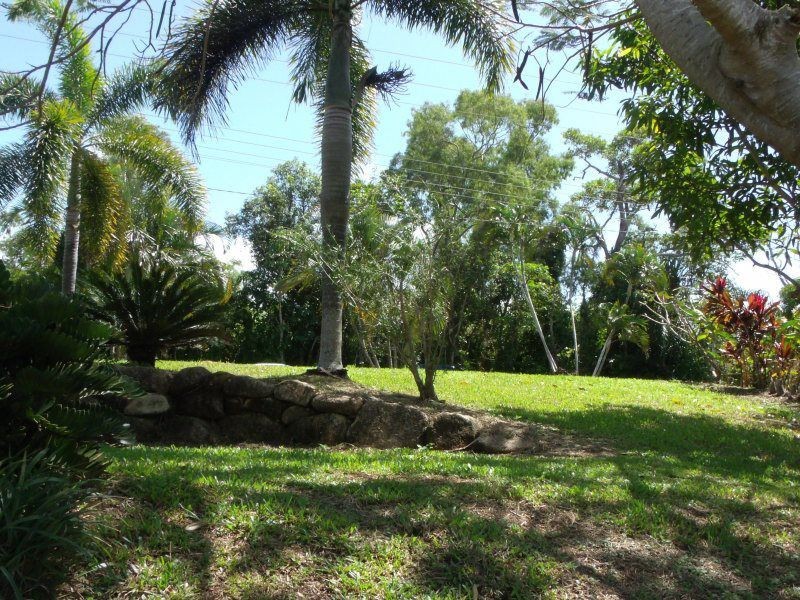 28 Mission Drive, South Mission Beach QLD 4852