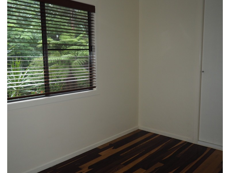 4 Commodore Street, South Mission Beach QLD 4852