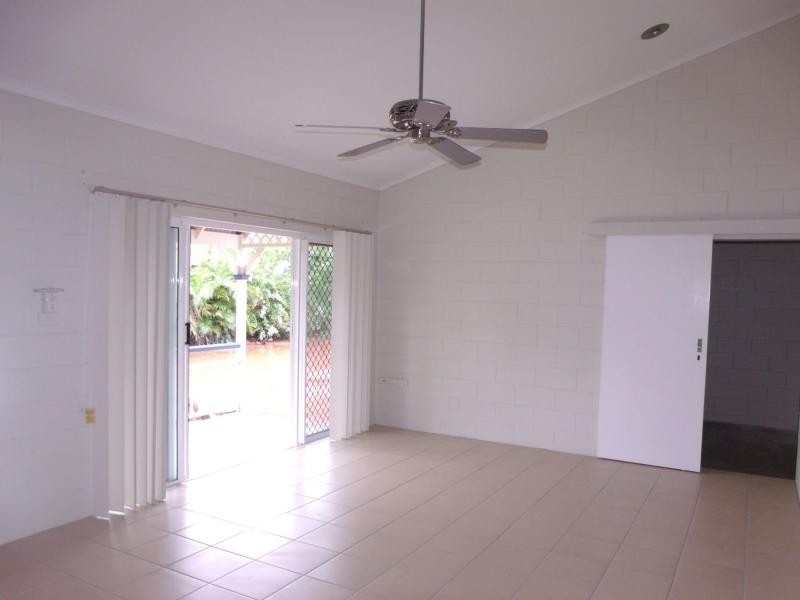 2/15 Seafarer Street, South Mission Beach QLD 4852