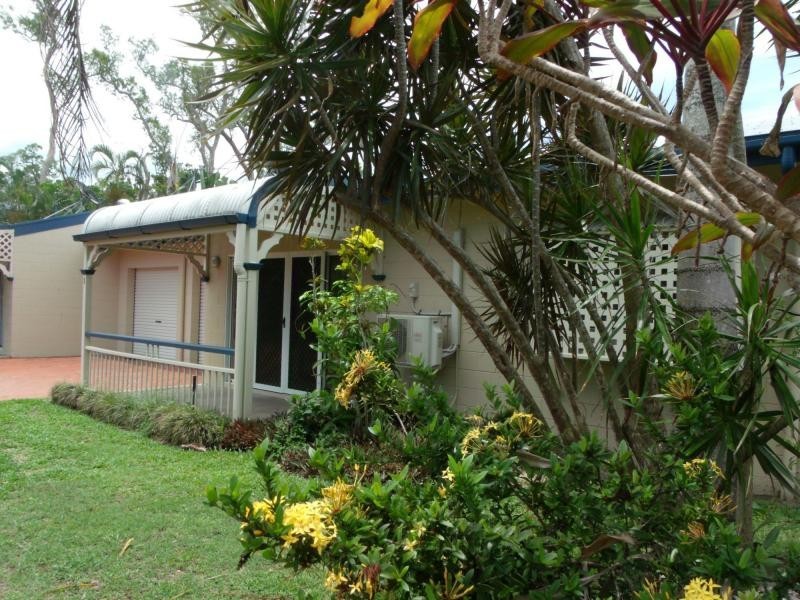 2/15 Seafarer Street, South Mission Beach QLD 4852