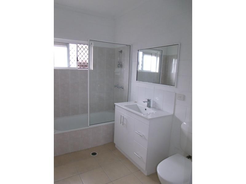 2/15 Seafarer Street, South Mission Beach QLD 4852