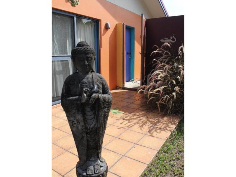 23 Conch Street, Mission Beach QLD 4852