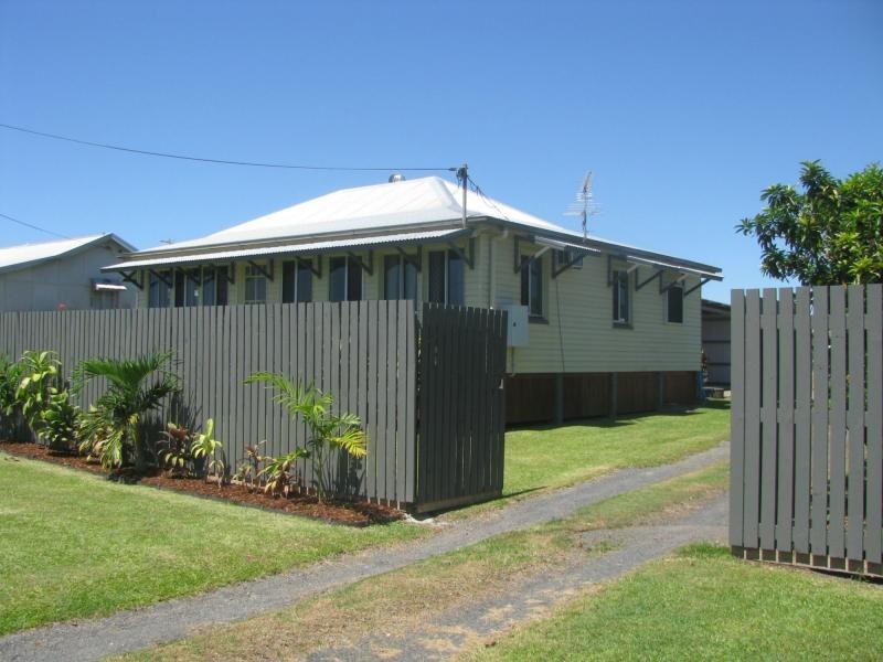 30 Wilson Street, El Arish QLD 4855