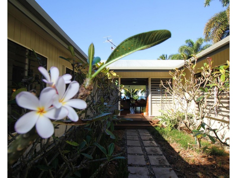 16 Reid Road, Wongaling Beach QLD 4852