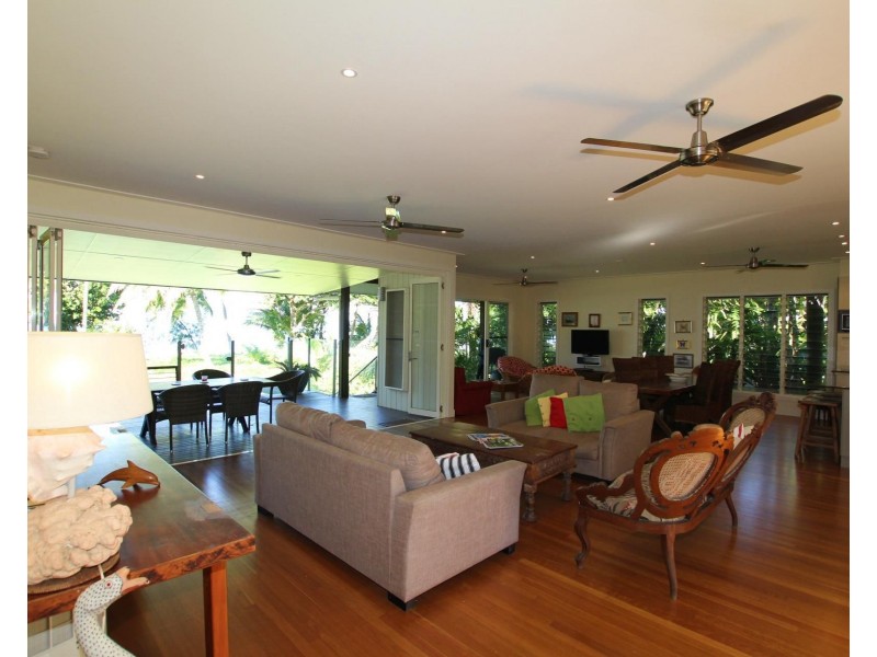 16 Reid Road, Wongaling Beach QLD 4852