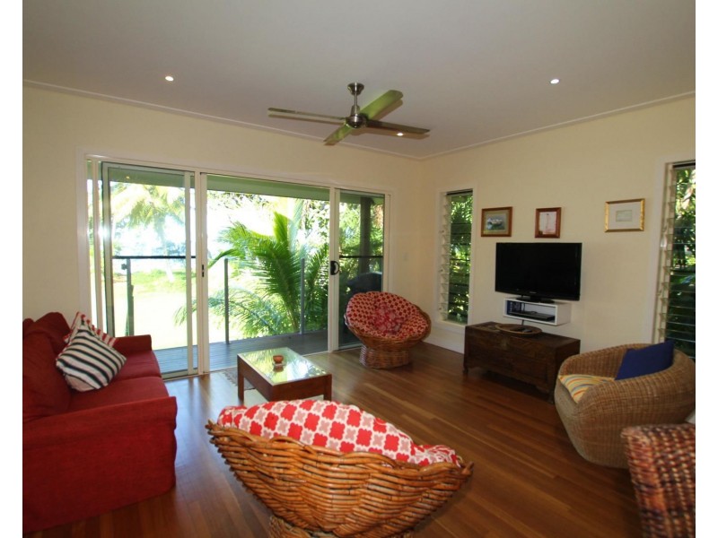 16 Reid Road, Wongaling Beach QLD 4852