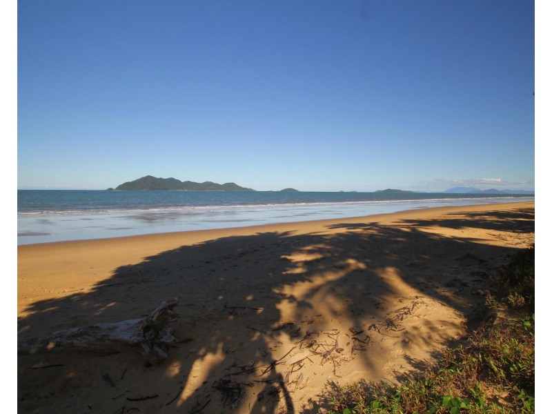 16 Reid Road, Wongaling Beach QLD 4852